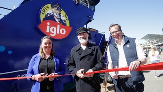 iglo Deutschland: Frischer Wind im Hamburger Hafen: Schiff ahoi! Käpt'n iglo ab sofort mit eigener Hafenfähre