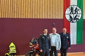 Kreisfeuerwehrverband Ennepe-Ruhr e.V.: FW-EN: Traditionelles Ehrentreffen würdigt langjährigen Einsatz der Ehrenabteilungen - Martin Weber stellt sich als neuer Kreisbrandmeister vor - Olaf Schade mit silberner Ehrennadel geehrt