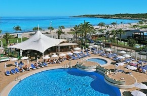 alltours flugreisen gmbh: alltours baut strategische Position auf Mallorca aus und kauft zwei neue Luxushotels in Cala Millor / allsun Hotels wächst auf Mallorca immer schneller