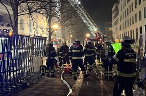 Feuerwehr München: FW-M: Schaden in Millionenhöhe nach Brand (Sendling)