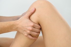 Osteopathie fürs Knie: Wenn Beweglichkeit ins Stocken gerät