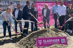 Deutsche Telekom AG: Langenselbold erreicht mit Telekom Glasfaser-Meilenstein