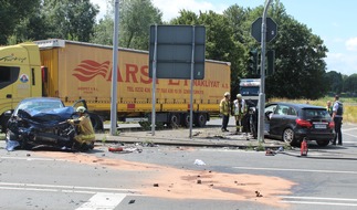 Polizei Aachen: POL-AC: Drei Schwerverletzte nach Zusammenstoß auf der Landstraße