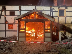 FW-DO: FW-DO: Ergänzung zur Meldung Brand eines landwirtschaftlichen Anwesens in Dortmund - Erneuter Brand in der Nacht