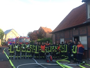 FW-WRN: Gemeinsamer Übungsabend vom LZ 3 aus Stockum und der LG 4 aus Holthausen der Freiwilligen Feuerwehr Werne in Stockum