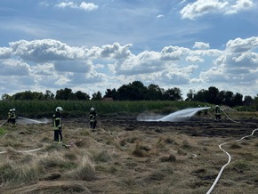 FW-AUR: Großflächigen Heubrand rasch im Griff