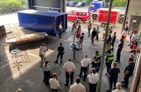 Feuerwehr Frankfurt am Main: FW-F: Partner im Katastrophenschutz / Frankfurter Hilfsorganisationen laden Politik zu Info- und Netzwerkabend