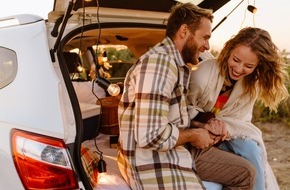 Deutsche Tamoil GmbH: Romantik auf vier Rädern / Männer fahren beim Date lieber selbst - Frauen lassen sich chauffieren