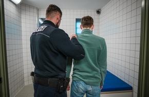 Bundespolizeidirektion München: Bundespolizeidirektion München: 19-Jährige mit vier offenen Haftbefehlen/ Bundespolizei fünfmal bei Fahndung erfolgreich