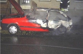 Polizeiinspektion Hildesheim: POL-HI: Beziehungsstress : 37-jähriger setzt VW Polo in Brand