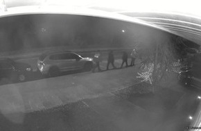 POL-DEL: Stadt Delmenhorst: Öffentlichkeitsfahndung nach Sachbeschädigungen mit hohem Schaden in Delmenhorst POL-DEL: Stadt Delmenhorst: Öffentlichkeitsfahndung nach Sachbeschädigungen mit hohem Schaden in Delmenhorst