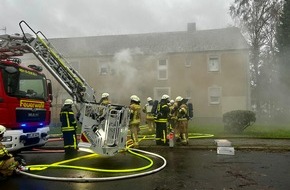 Feuerwehr Recklinghausen: FW-RE: Wohnungsbrand - zwei Hunde und drei Katzen betroffen - eine verletzte Person