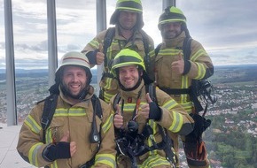 Freiwillige Feuerwehr Gangelt: FW Gangelt: Sportler und Rettungskräfte bezwingen den TK Elevator Testturm