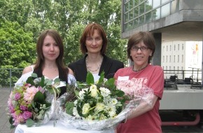 Schweizerische Multiple Sklerose Gesellschaft: Schweizerische Multiple Sklerose Gesellschaft, MS-Preis 2006: Junge Frauen zeigen Engagement!