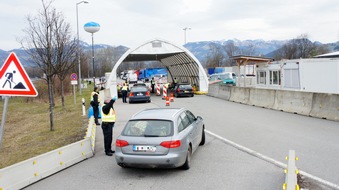 Bundespolizeidirektion München: Bundespolizeidirektion München: Moldauische Handwerker müssen umkehren - Rosenheimer Bundespolizei beschuldigt Moldauer der Schleuserei