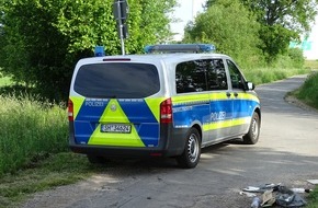 Polizeidirektion Bad Segeberg: POL-SE: Elmshorn - unzulässige Abfallentsorgung auf öffentlicher Fläche - Polizei sucht Zeugen