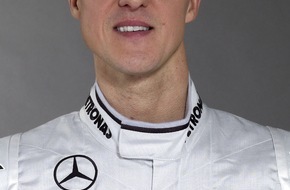 DVAG Deutsche Vermögensberatung AG: Michael Schumacher: Neuer Rennstall, gleicher Partner / Deutsche Vermögensberatung weiterhin auf Schumis Kappe