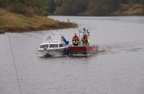 Polizeiinspektion Lüneburg/Lüchow-Dannenberg/Uelzen: POL-LG: ++ Diebe stehlen Sportboot aus Hafen - "ausgeschlachtet" und auf Elbe treiben lassen - Bleckeder Feuerwehr schleppt Boot in den Hafen - Polizei ermittelt ++ Aufbruch von ...