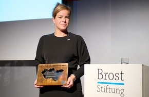 Brost-Stiftung: Eine, auf deren Unterstützung das Ruhrgebiet in schwieriger Zeit bauen kann / Ministerin Mona Neubaur erhält Brost-Ruhr Preis 2023