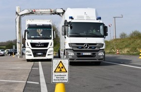 Hauptzollamt Köln: HZA-K: Drogen für mehr als eine Million Euro zwischen Obst und Gemüse versteckt / Kölner Zoll vereitelt mit Röntgentechnik Schmuggelversuch in einem LKW