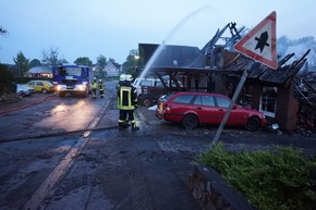 THW-HH MV SH: Explosion und Brand KFZ-Werkstatt - Einsatz für Preetzer THW-Fachgruppe Räumen