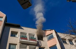 Feuerwehr Dortmund: FW-DO: Wohnungsbrand mit Menschenrettung in der Münsterstraße rechtzeitig zum Rosenmontagsumzug beendet