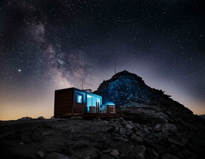 Dem Himmel so nah - Millionen Sterne Hotel am Grossen Aletschgletscher
