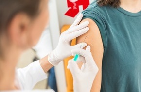 ABDA Bundesvgg. Dt. Apothekerverbände: Große Zufriedenheit mit Impfungen in Apotheken