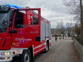 KFV-CW: Bei Abbrucharbeiten Gastank aufgerissen / Feuerwehr Calw wendet in herausforderndem Einsatz eine Katastrophe ab