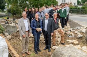 Naturama Aargau: Medienmitteilung: Eine steinerne Echse für mehr Biodiversität im Siedlungsgebiet