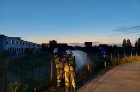 Feuerwehr Bocholt: FW Bocholt: Flächenbrand