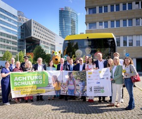„Sicher starten, sicher ankommen“: Landesverkehrswacht gibt Startschuss für Berlins größte Schulwegkampagne