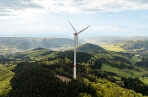 badenova AG & Co. KG: badenova Pressemeldung: Einweihung des Windparks Kallenwald mit T. Walker / badenova und Hansgrohe forcieren die regionale Energiewende