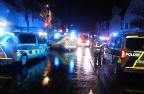 Kreispolizeibehörde Höxter: POL-HX: Fußgänger von Auto angefahren