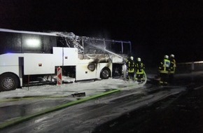 Feuerwehr Gevelsberg: FW-EN: Feuerwehr Gevelsberg löscht brennenden Reisebus