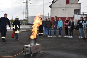 FW-DO: Girlsday 2016
MÄDCHEN-ZUKUNFTSTAG BEI DER FEUERWEHR