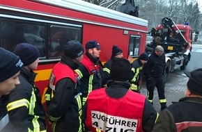 Polizeiinspektion Hameln-Pyrmont/Holzminden: POL-HM: Nachtragsmitteilung zur Erstmitteilung "Kleinflugzeug im Bereich Hess. Oldendorf vermisst"