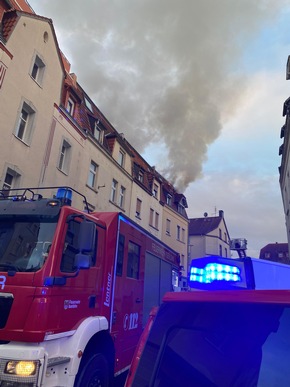 FW-MK: Wohnungsbrand in einem Mehrfamilienhaus