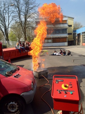 FW-ME: Girlsday bei der Feuerwehr Erkrath