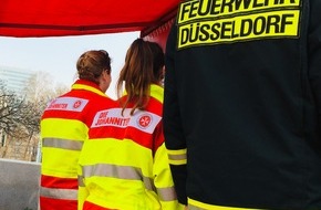 Feuerwehr Düsseldorf: FW-D: Altweiber Abendbilanz der Feuerwehr Düsseldorf - 535 Einsätze im Stadtgebiet - Einsatzschwerpunkt in der Altstadt - Über 450 Einsatzkräfte der Hilfsorganisationen und der Feuerwehr im Einsatz