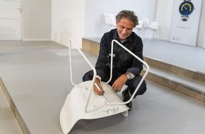 NOMOS Glash&uuml;tte: NOMOS Glash&uuml;tte verschenkt Designklassiker