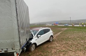 Polizeidirektion Neustadt/Weinstraße: POL-PDNW: Autobahnpolizei Ruchheim nimmt Unfall der kuriosen Art auf