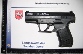 Polizeiinspektion Nienburg / Schaumburg: POL-NI: Foto von der Waffe des Tankbetruegers - im Download -