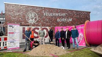 Deutsche Telekom AG: Borkum: Spatenstich f&uuml;r Glasfaserausbau