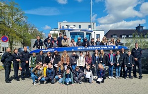 POL-NI: Landkreise Nienburg und Schaumburg - Über 90 Kinder verbringen den Zukunftstag bei der Polizei