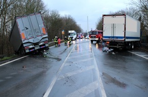 Polizei Minden-Lübbecke: POL-MI: Sperrung der L 770 nach Auffahrunfall dauert an