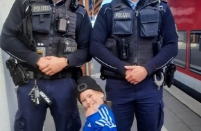 Bundespolizeiinspektion Flensburg: BPOL-FL: Vierjähriges Kind steigt allein in den Zug - Glückliche Familienzusammenführung