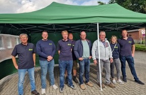 Feuerwehr Xanten: FW Xanten: Förderverein übergibt Pavillon an Einheit Birten