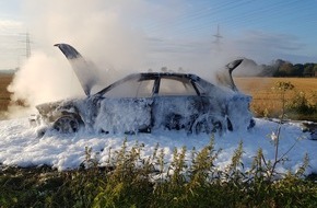 Kreispolizeibehörde Wesel: POL-WES: Hamminkeln - Auto brannte aus