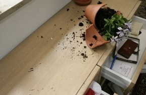 Polizeipr&auml;sidium S&uuml;dhessen: POL-DA: R&uuml;sselsheim/Riedstadt: "Gemeinsam sicher vor Diebstahl und Einbruch" - Infostand der Polizei und Pr&auml;ventivstreife der Schutzfrau vor Ort